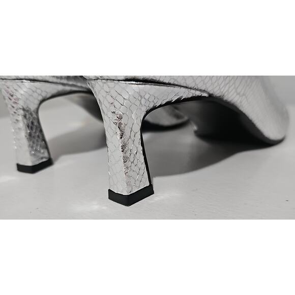 NEW Steve Madden Newlyn Knee High Boots Womens 8 WIDE Calf Silver Pointed Toe - Picture 10 of 13